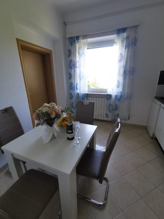 Apartment Cirko คาชเตลา ภายนอก รูปภาพ