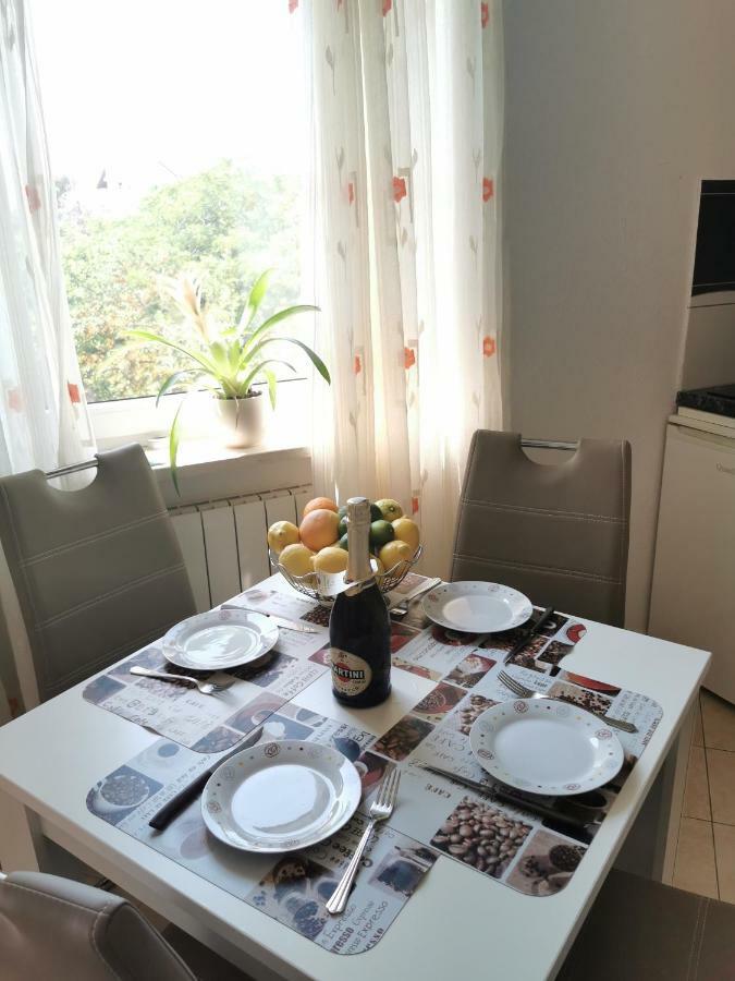 Apartment Cirko คาชเตลา ภายนอก รูปภาพ
