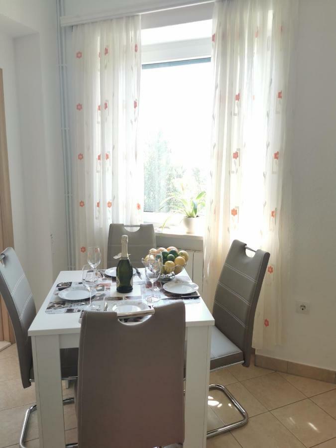 Apartment Cirko คาชเตลา ภายนอก รูปภาพ